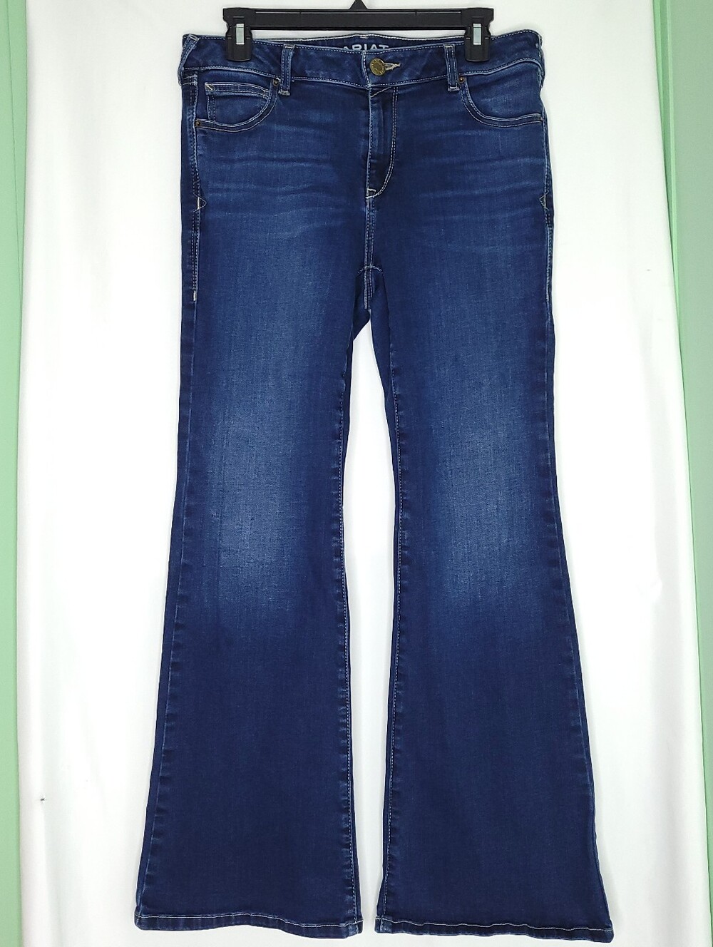 ARIAT Women's Dark Wash Perfect Rise Flare Jeans Size 31 Short